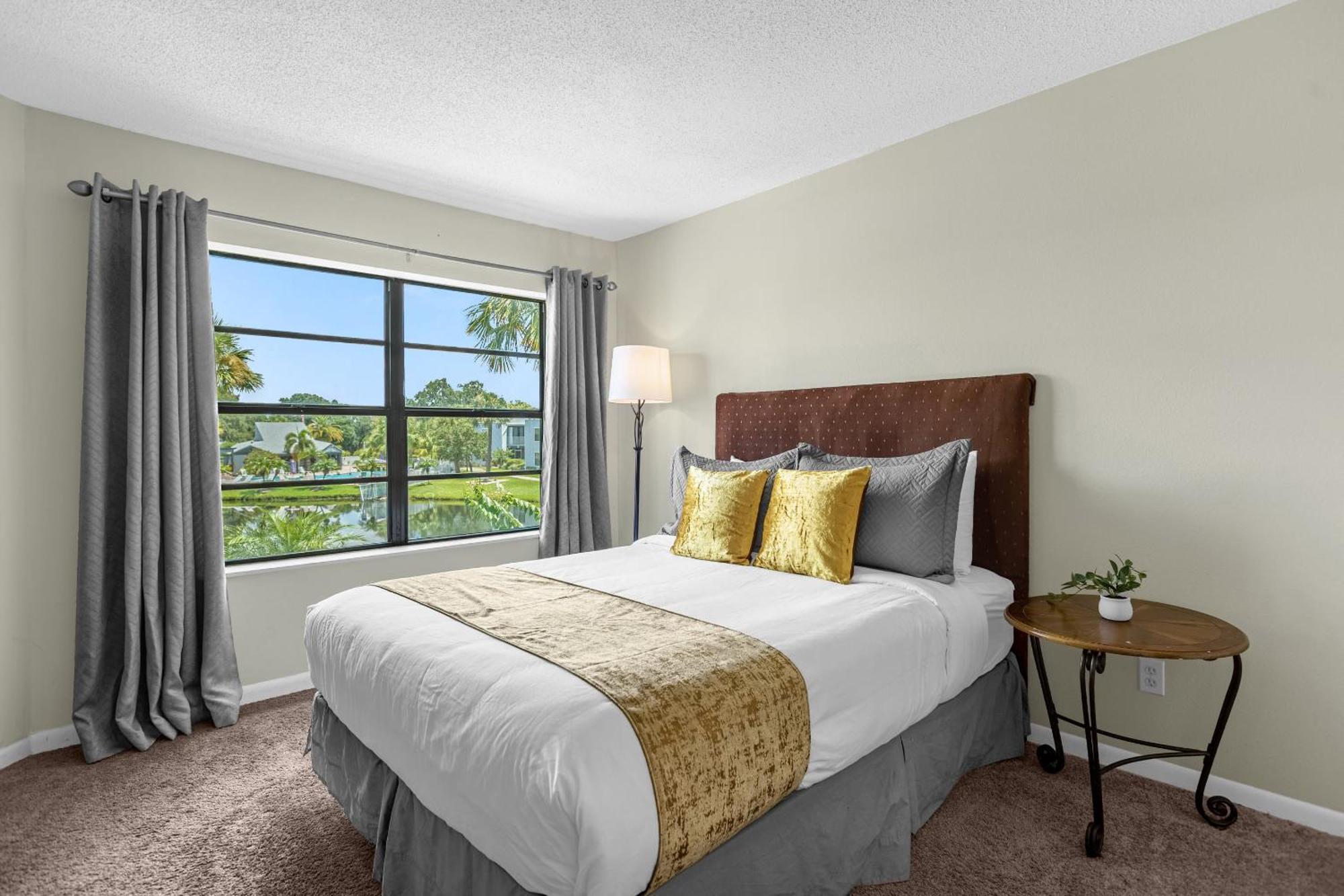 Modern Cozy 2Br Condo Near Disney オーランド エクステリア 写真