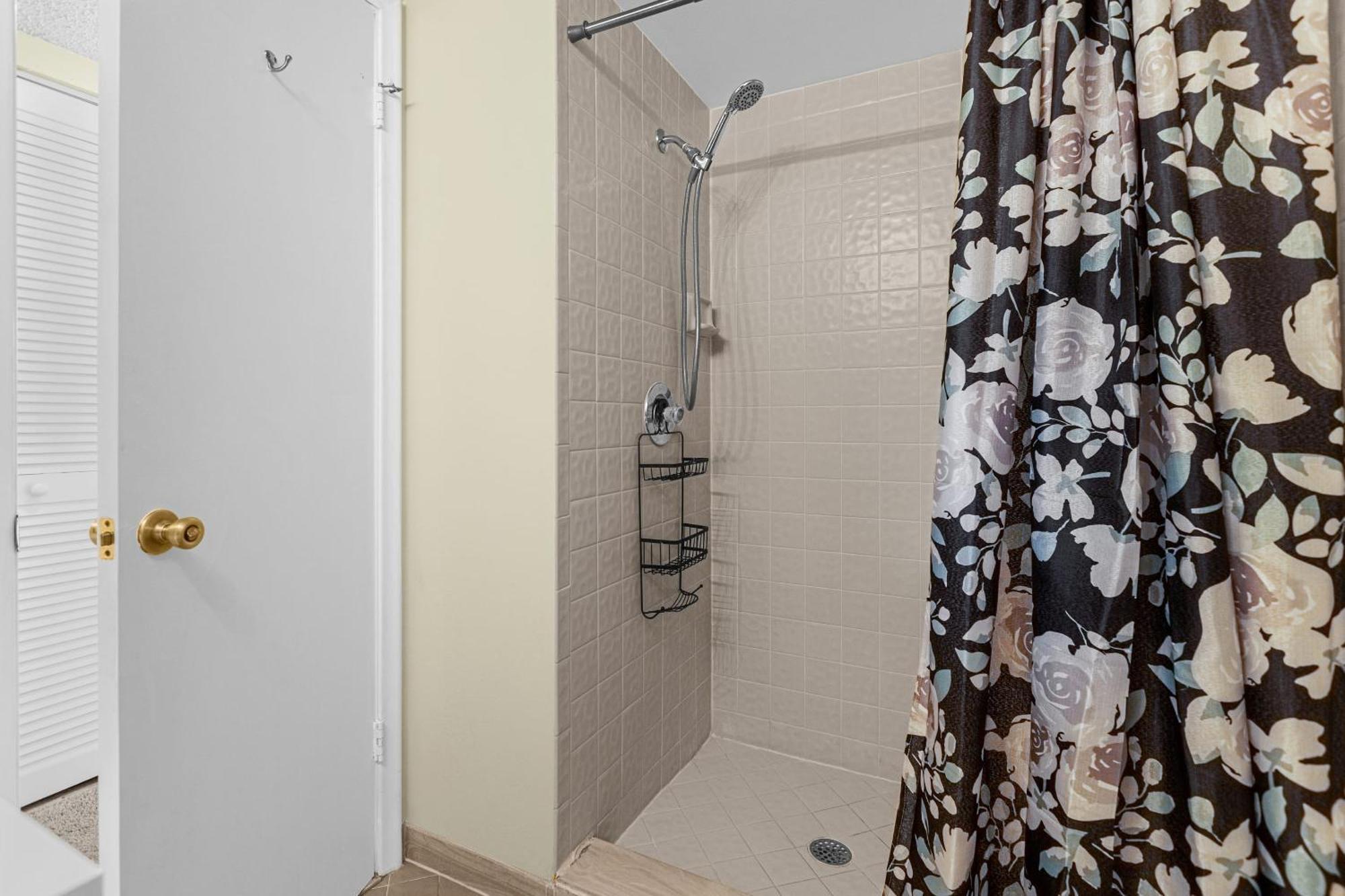 Modern Cozy 2Br Condo Near Disney オーランド エクステリア 写真