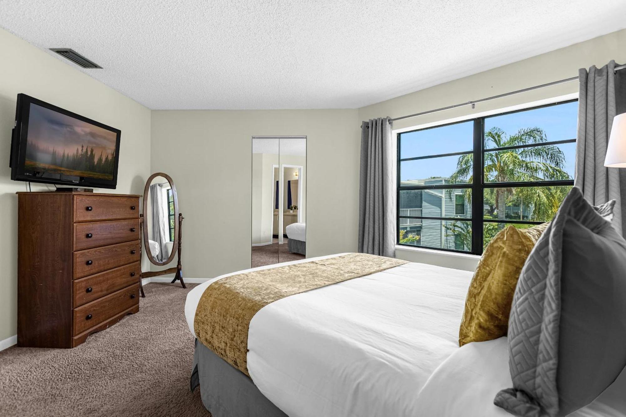 Modern Cozy 2Br Condo Near Disney オーランド エクステリア 写真